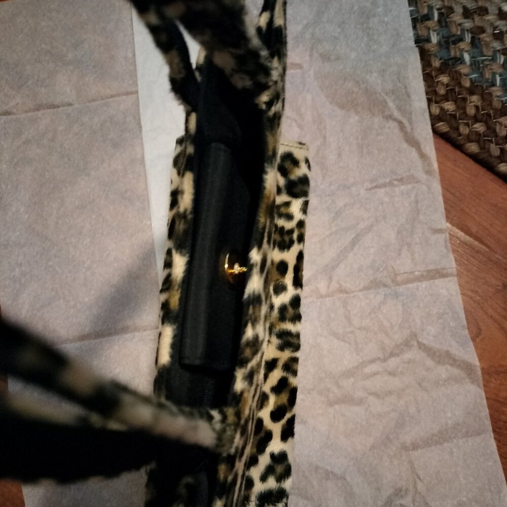 Leopard purse